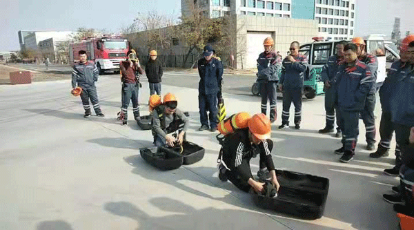 石化公司举行消防比武活动